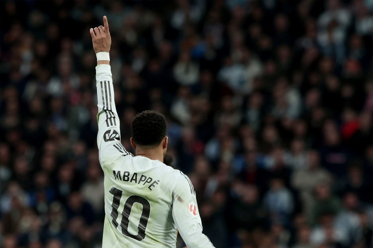 开云电竞账号入口-德塞利：相信姆巴佩能参加世界杯 数据说明他不是皇马的问题